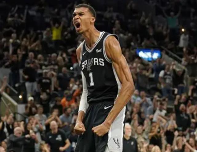 文班亚马或迎战亚历山大争夺MVP，马刺反超成关