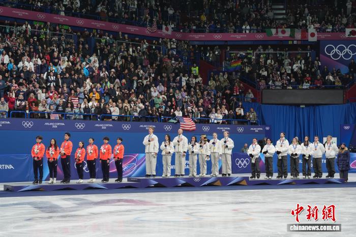 米兰冬奥会花样滑冰团体赛美国队卫冕夺金，成