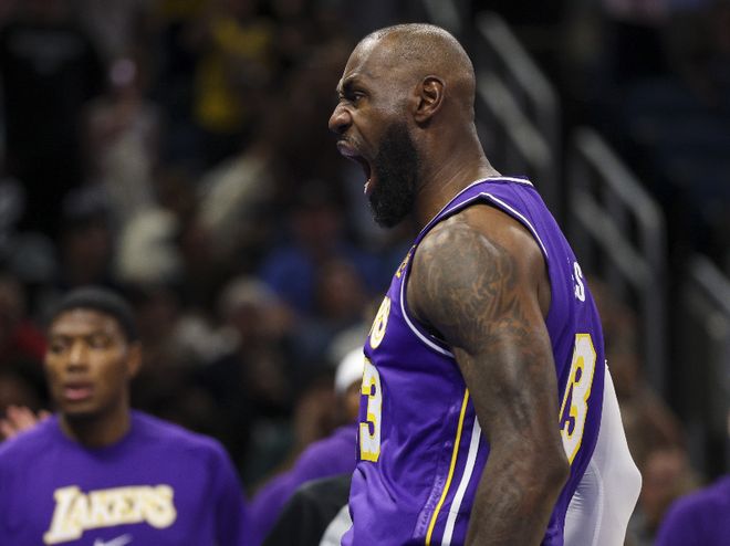 湖人四星闪耀轻取勇士 詹姆斯全面统治赛场