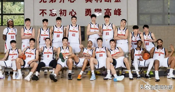 广东男篮出征广州陈家政回归引热议杜锋用人争